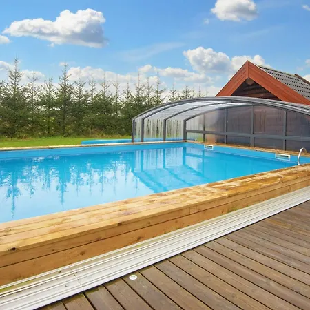 With Pool In Vakantiehuis Ansager