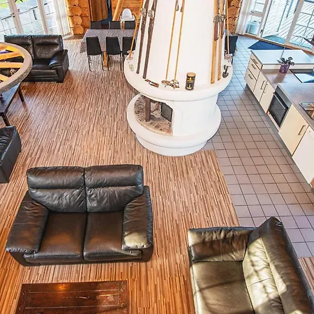 Vakantiehuis With Pool In